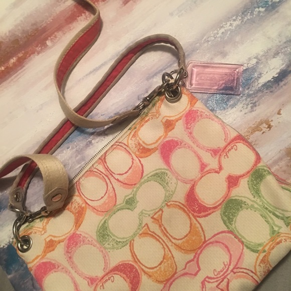 Coach Crossbody Bag - Picture 2 of 3